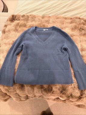 GAP Blue Pointelle V-Neck Sweater - 100% cotton